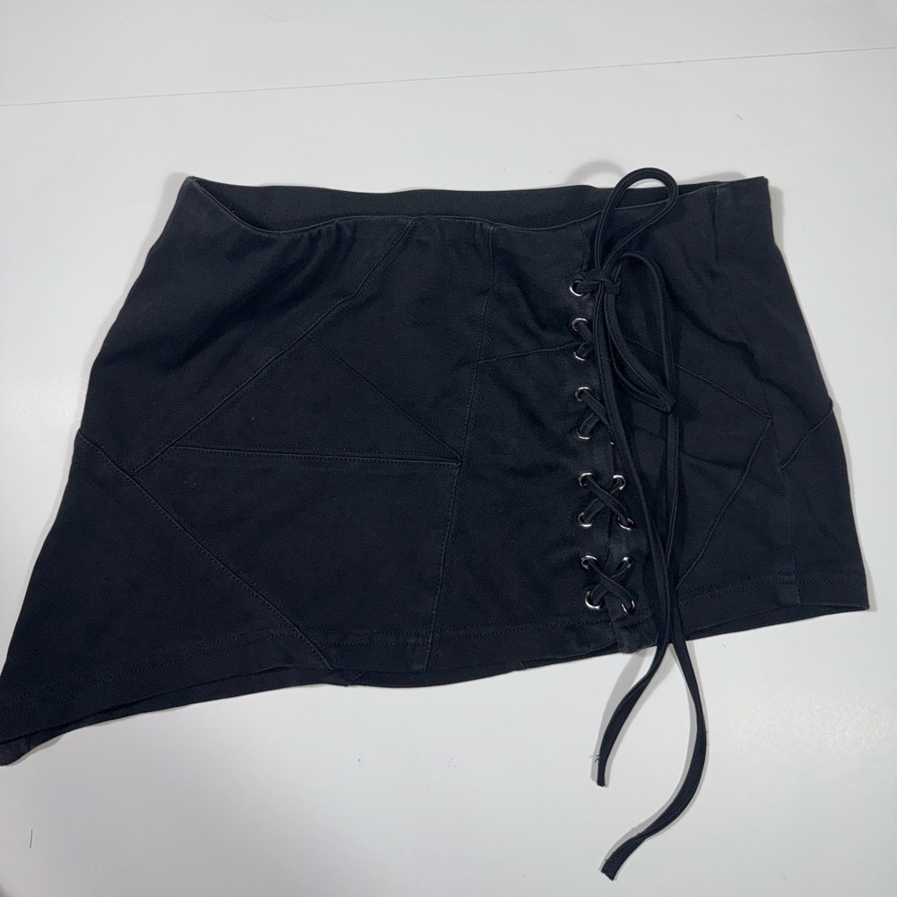 Tunnel Vision Women's Tie up Fitted Mini Skirt black size medium